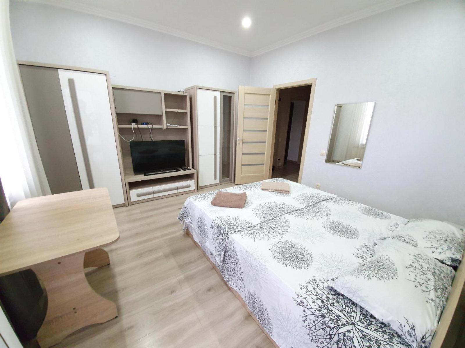 Tourist Home At Stefan Cel Mare With 2 Rooms Chisinau Exterior foto