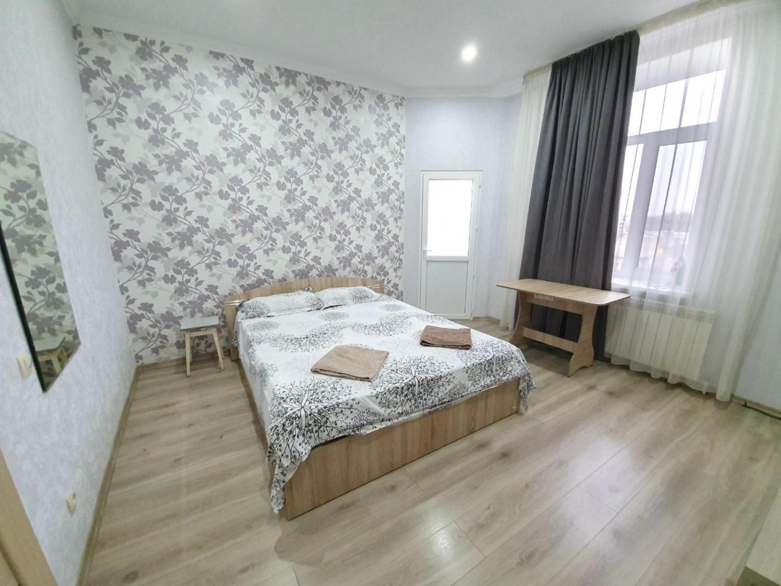 Tourist Home At Stefan Cel Mare With 2 Rooms Chisinau Exterior foto
