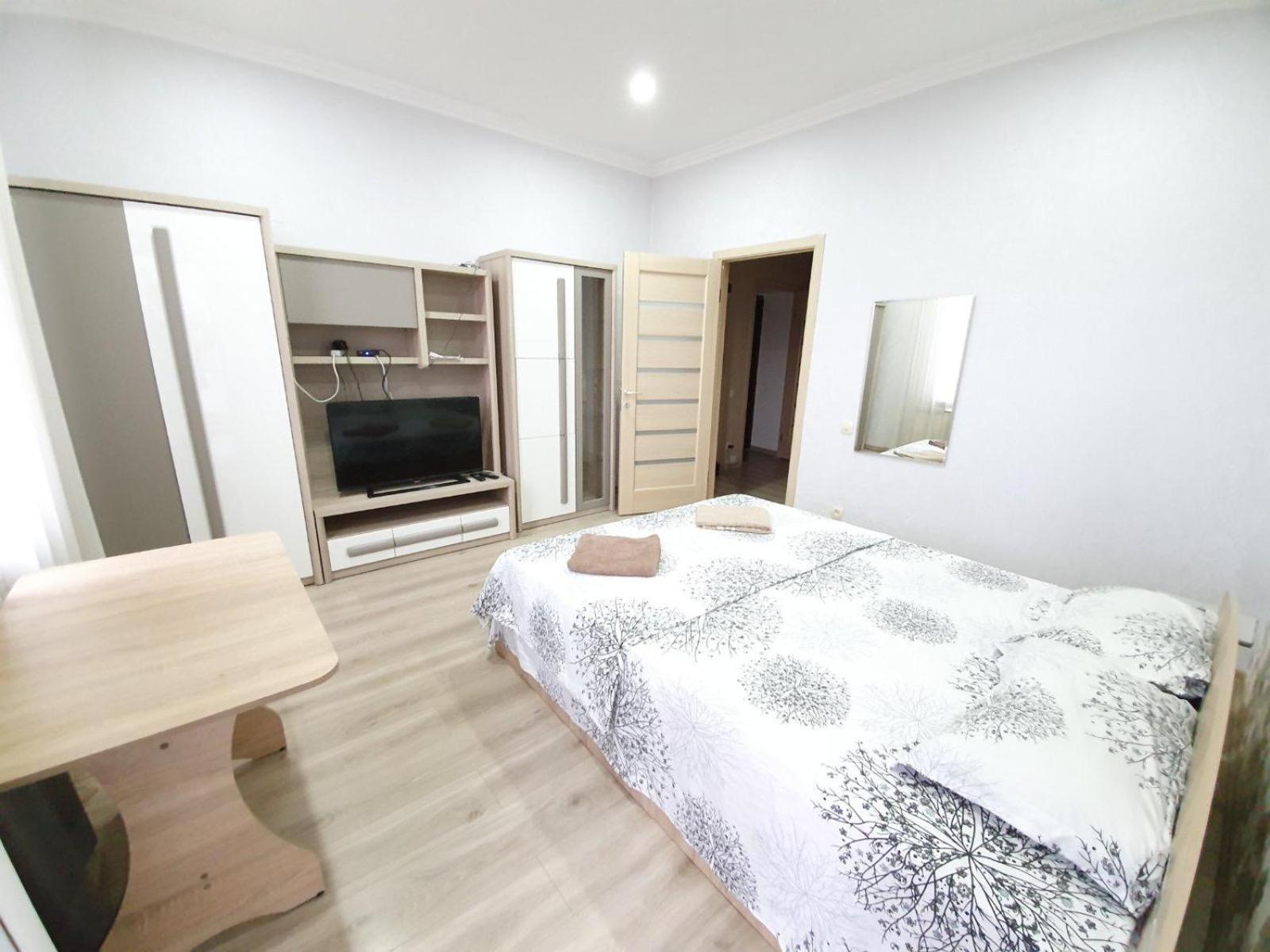 Tourist Home At Stefan Cel Mare With 2 Rooms Chisinau Exterior foto